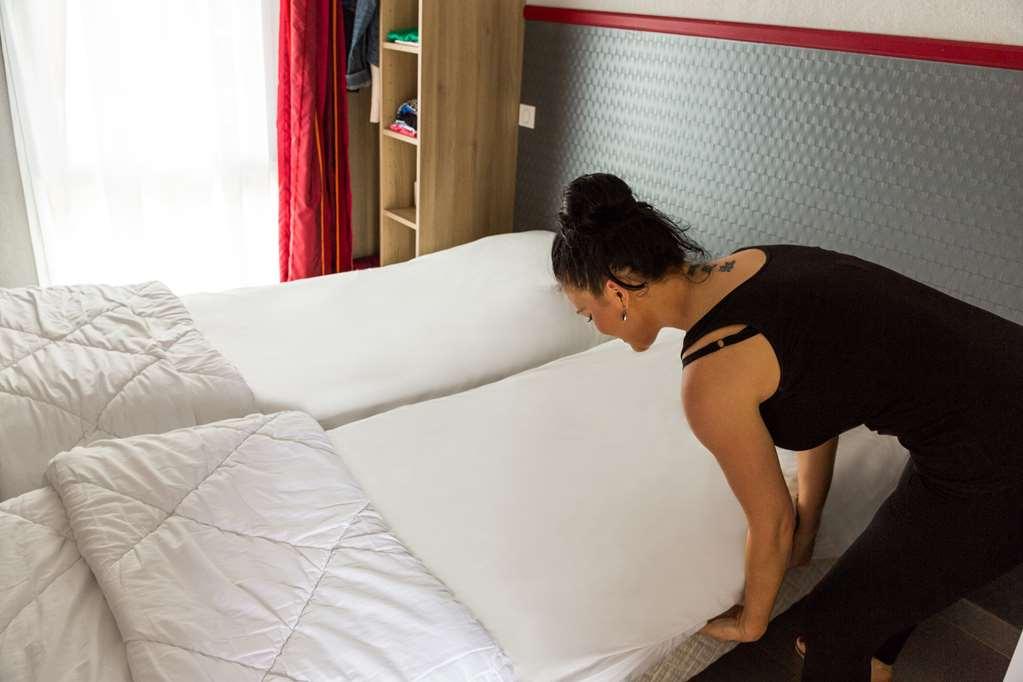 The Originals City, Hotel Albizia, Sarlat-La-Caneda Phòng bức ảnh